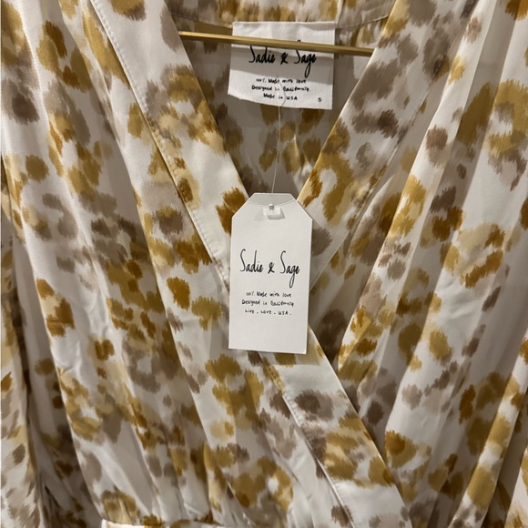 Sadie & Sage Patterned Wrap jumper - Picture 2 of 3